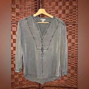 Calvin Klein Jeans Gray Shirt with Subtle Slate Tone